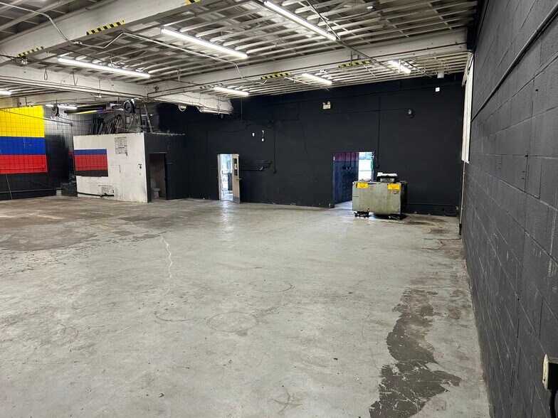 More Photos Of 2200 Stevens Creek Blvd, San Jose Auto Repair For Lease