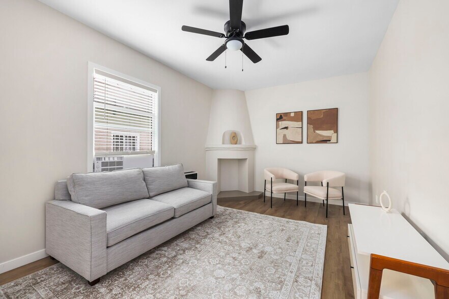 More Photos Of 1827 E 4th St, Long Beach Apartments For Sale