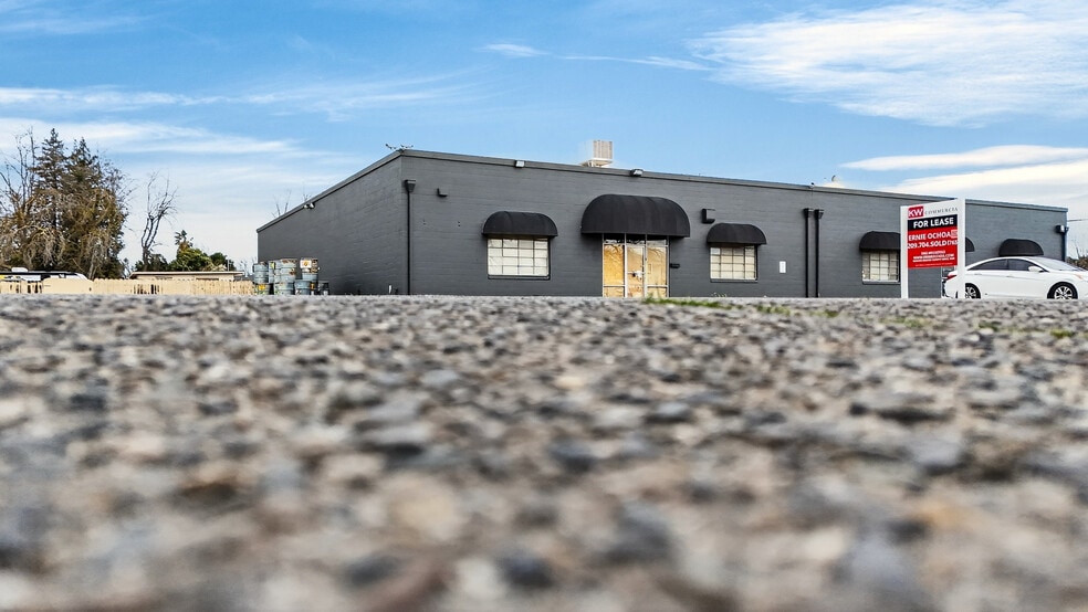 More Photos Of 1505-1507 W 18th St, Merced Warehouse For Lease