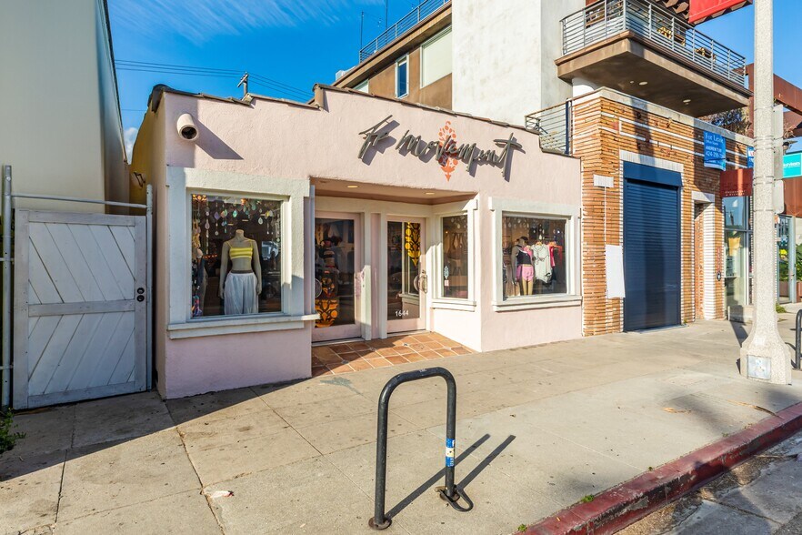 More Photos Of 1644 Abbot Kinney Blvd, Venice Storefront For Lease