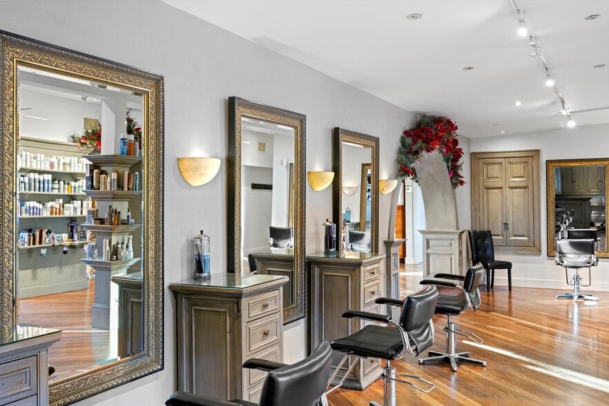 More Photos Of 6610 Lower York Rd, New Hope Freestanding For Sale