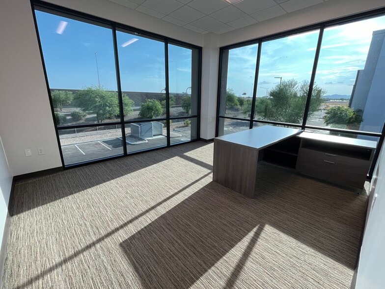 More Photos Of 1360 N Bullard Ave, Goodyear Office For Lease