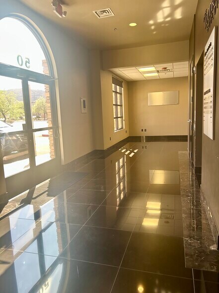 More Photos Of 50 S Stephanie St, Henderson Office For Sale