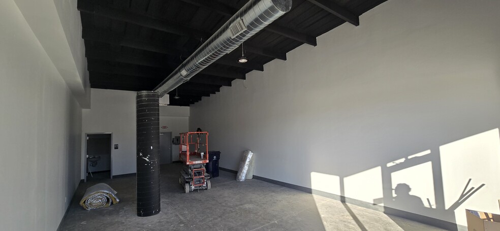 More Photos Of 1341 SW 59th St, Oklahoma City General Retail For Lease
