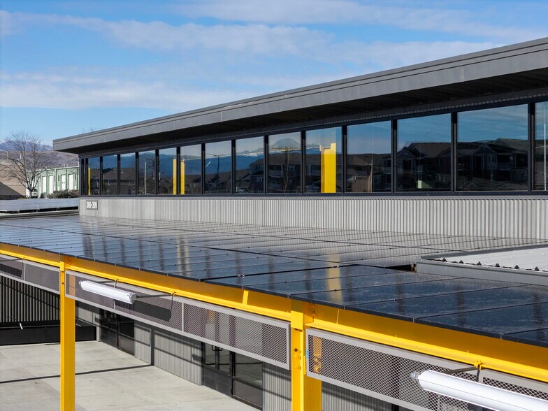 More Photos Of 301-357 W 65th St, Loveland Industrial For Lease