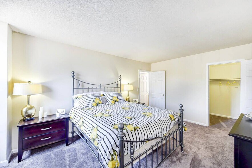 More Photos Of 3901 Suitland Rd, Suitland Apartments For Sale