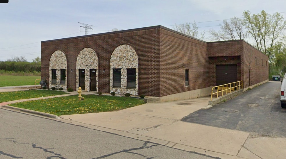Primary Photo Of 174-176 Easy St, Carol Stream Warehouse For Sale