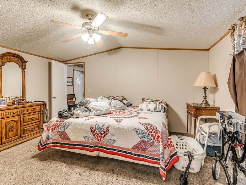 More Photos Of 20843 W Cookson Bend Rd, Cookson Hotel For Sale
