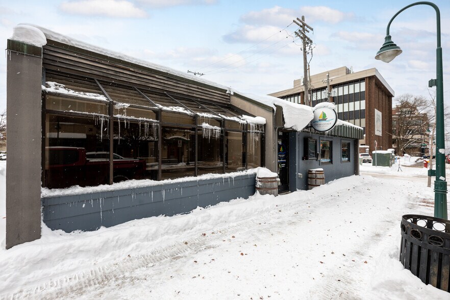 More Photos Of 120 S Park St, Traverse City Restaurant For Sale