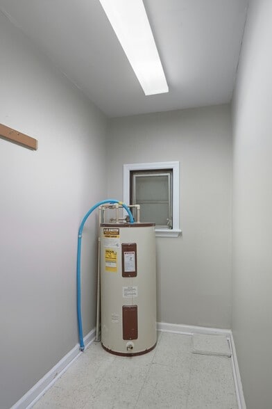 More Photos Of 615 Barlow St, Americus Healthcare For Sale