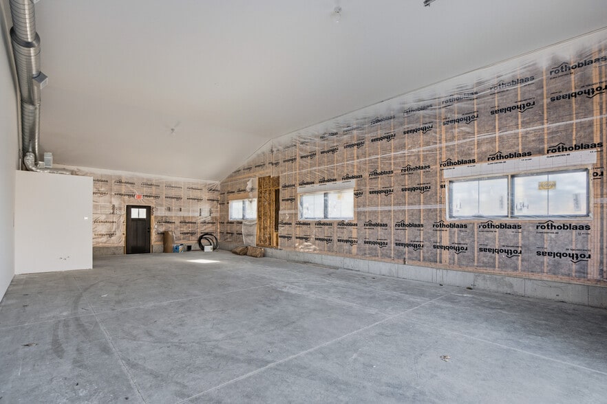 More Photos Of 300 Exeter Rd, Hampton Industrial For Sale