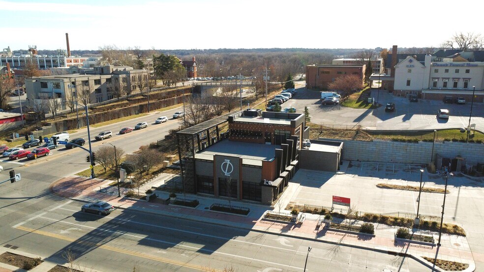 More Photos Of 2120 Ingersoll Ave, Des Moines Restaurant For Sale