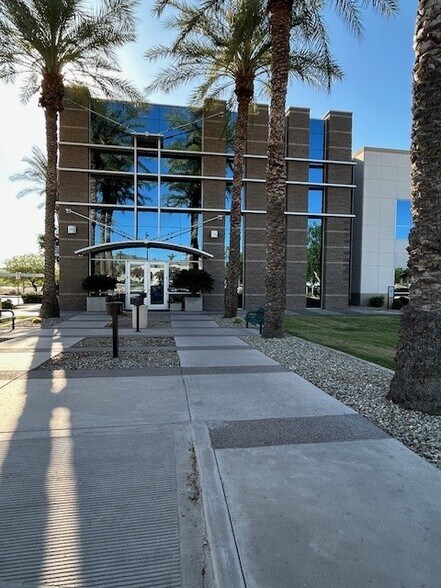 More Photos Of 10429 S 51st St, Phoenix Office For Lease