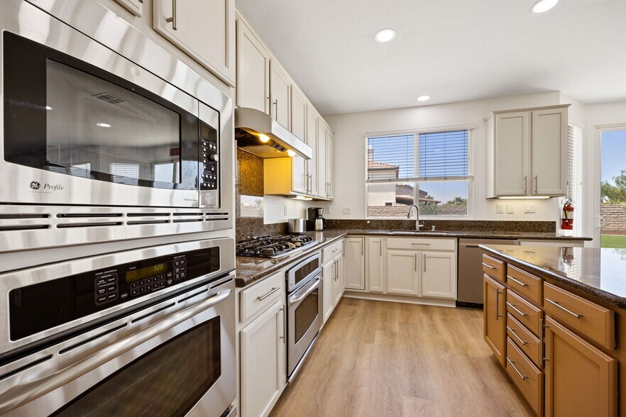 More Photos Of 4375 W Avenue M11, Lancaster Rehabilitation Center For Sale