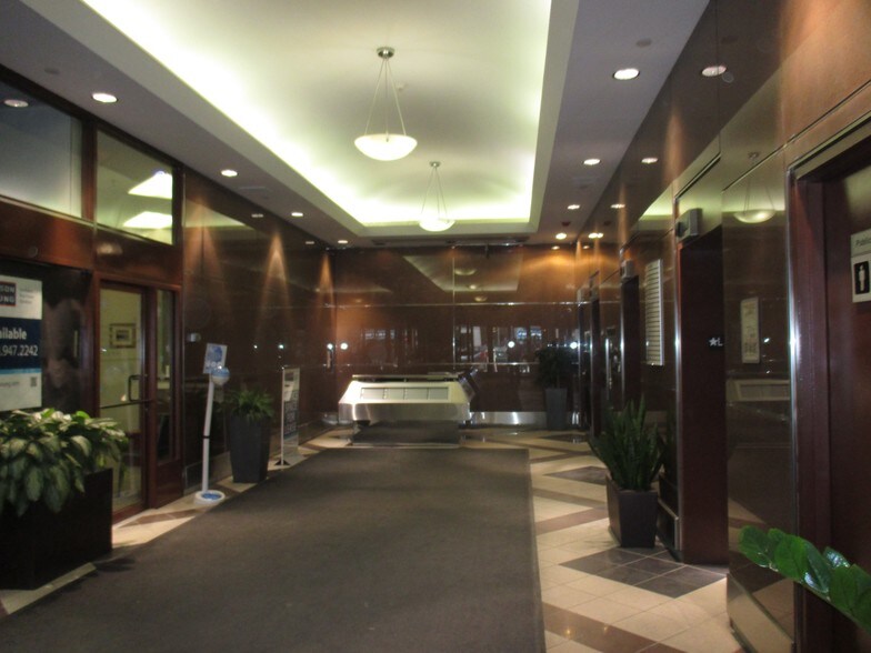 More Photos Of 433 Main St, Winnipeg Office For Lease