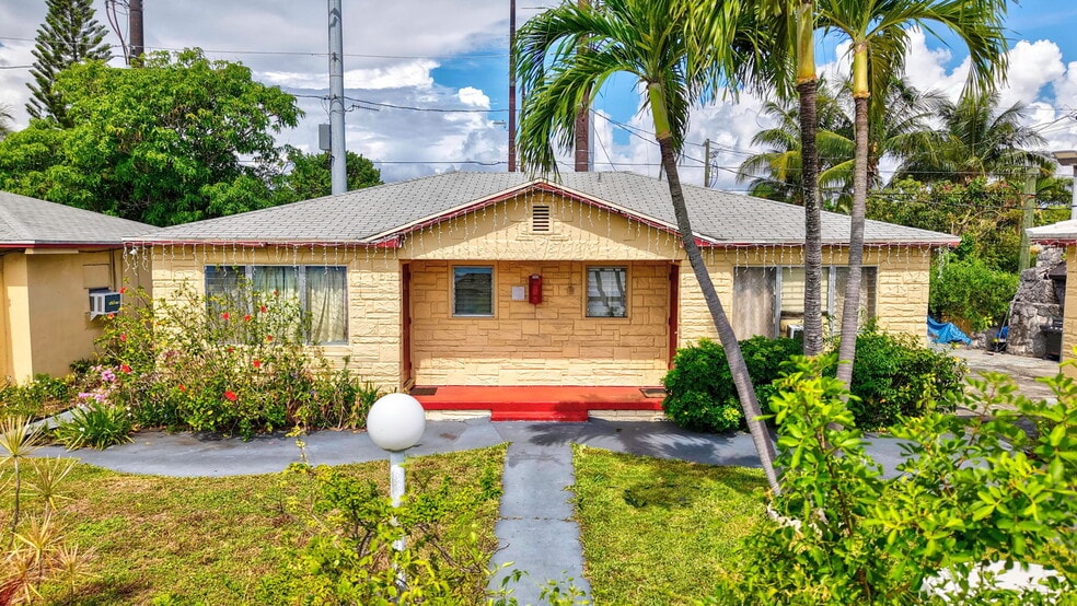More Photos Of 709 S Dixie Hwy, Lake Worth Hotel For Sale