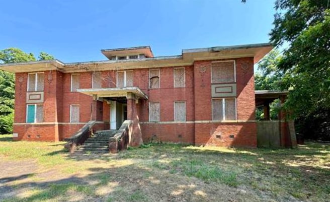 More Photos Of 130 W Dodson St, Americus Apartments For Sale