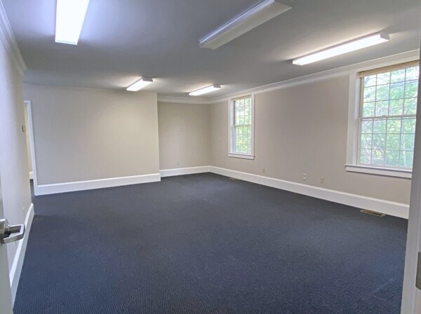 More Photos Of 827 Main St, Woburn Office For Lease