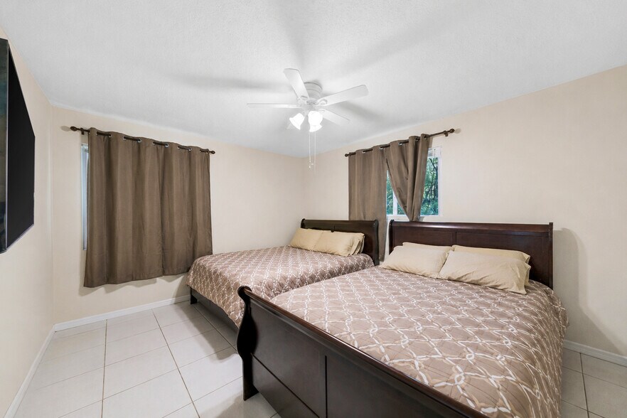 More Photos Of 840-858 NW 4th St, Miami Apartments For Sale
