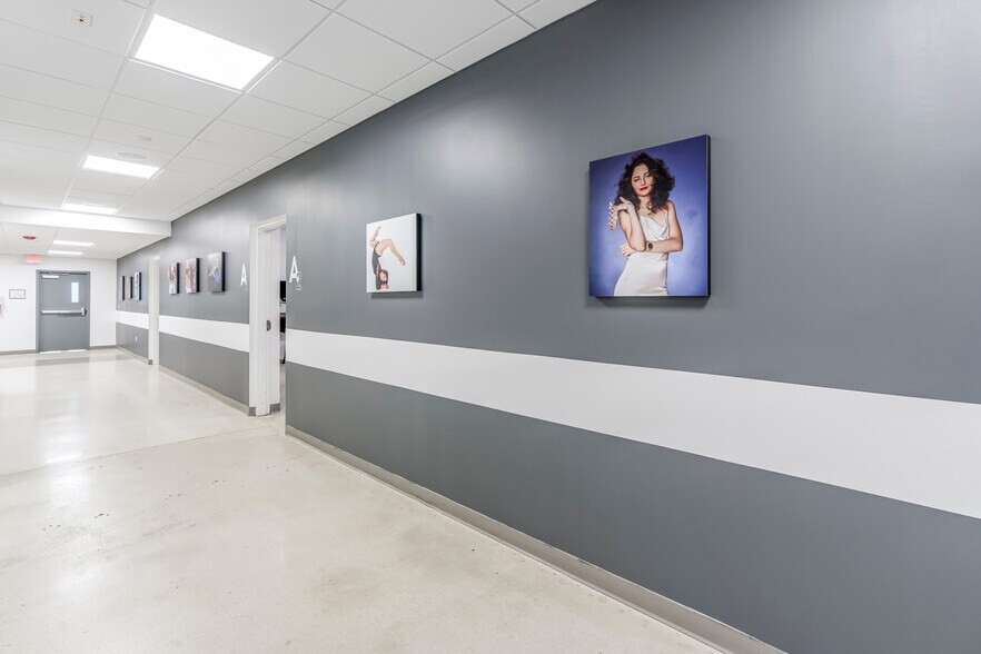 More Photos Of 1014 N Dixie Hwy, Lake Worth Beach Loft Creative Space For Sale