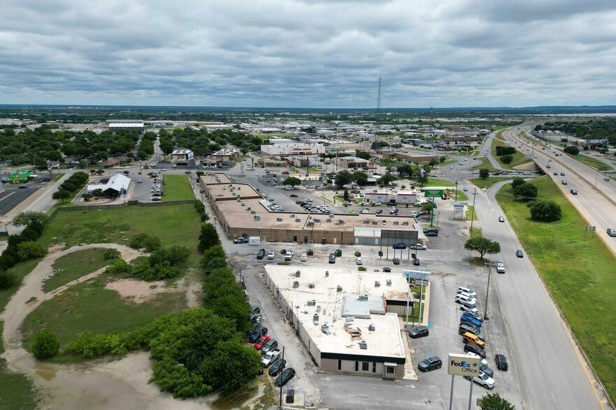 More Photos Of 4102 Buffalo Gap Rd, Abilene Unknown For Lease