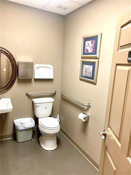 More Photos Of 3904 Beck Rd, Saint Joseph Medical For Lease