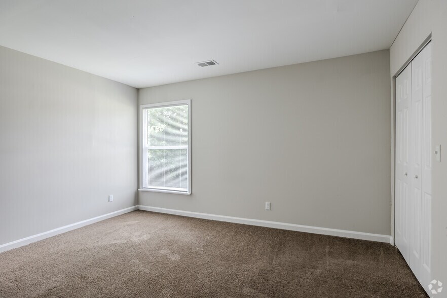 More Photos Of 3100 Godby Rd, College Park Apartments For Sale