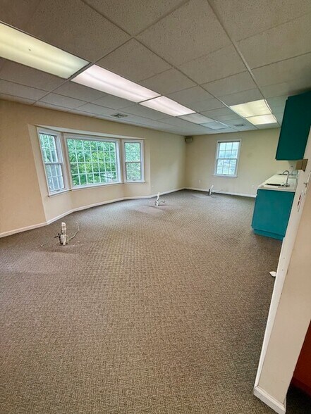 More Photos Of 1098 Washington Crossing Rd, Washington Crossing Medical For Lease