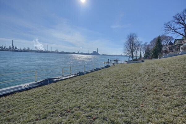 More Photos Of 2444 Military St, Port Huron Land For Sale