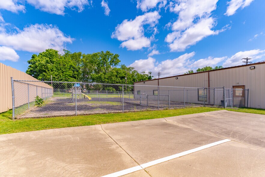 More Photos Of 1651 S Green St, Henderson Daycare Center For Sale