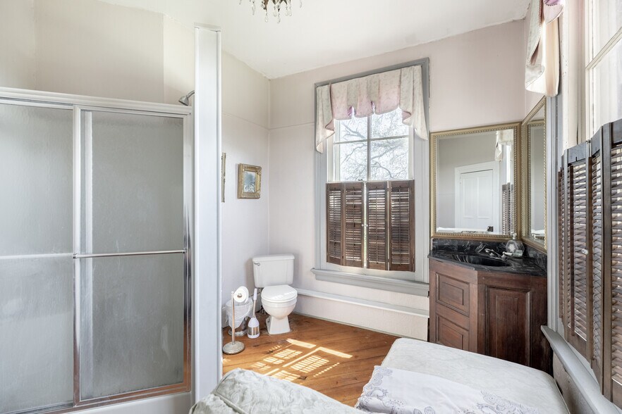 More Photos Of 2416 Lowesville Rd, Amherst Hospitality For Sale