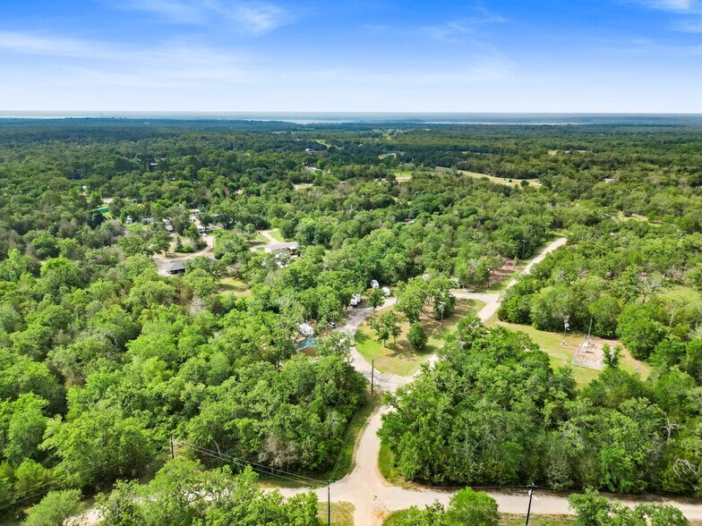 More Photos Of 108 Deer Trail Rd, Somerville Trailer Camper Park For Sale