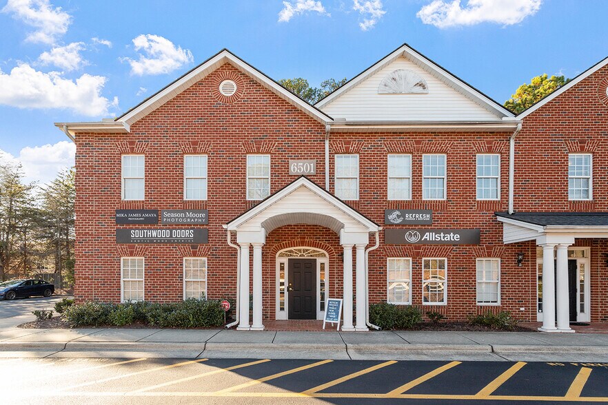 More Photos Of 6501 Creedmoor Rd, Raleigh Office Residential For Lease