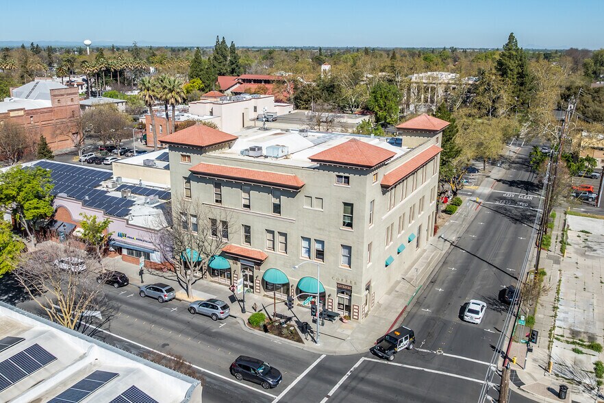 More Photos Of 723 Main St, Woodland Loft Creative Space For Lease