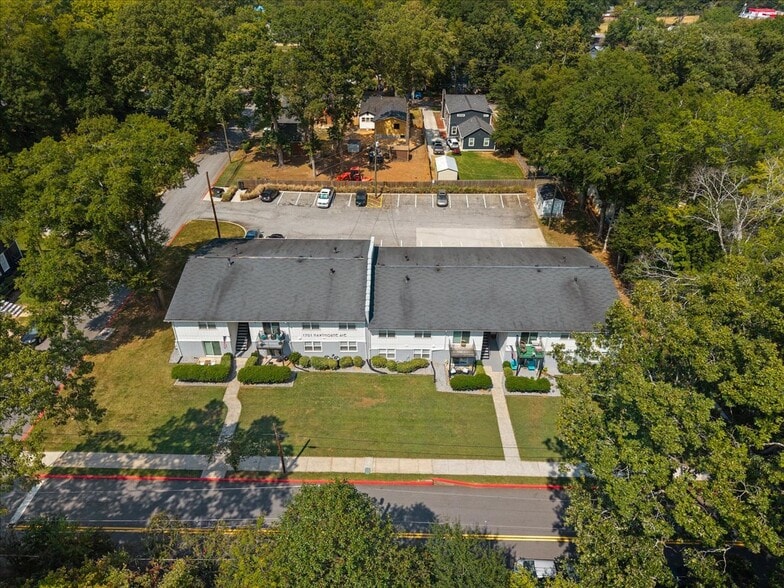 More Photos Of 1701 Hawthorne Ave, College Park Apartments For Sale