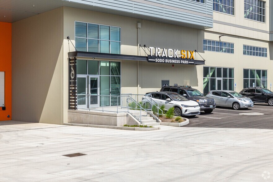 More Photos Of 3847 1st Ave S, Seattle Warehouse For Lease