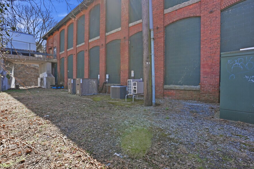 More Photos Of 770 Main St, West Warwick Warehouse For Sale