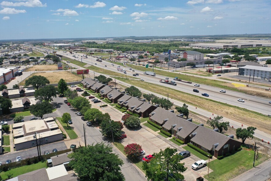 More Photos Of 4234 N Interstate 35, Denton Medical For Lease