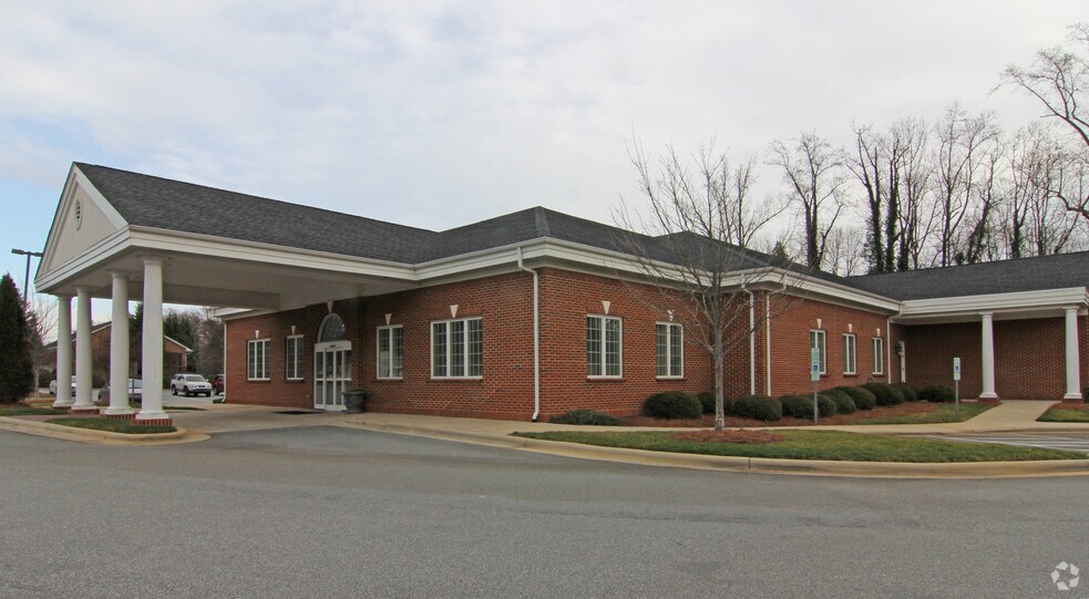 More Photos Of 1146 N New Hope Rd, Gastonia Medical For Sale