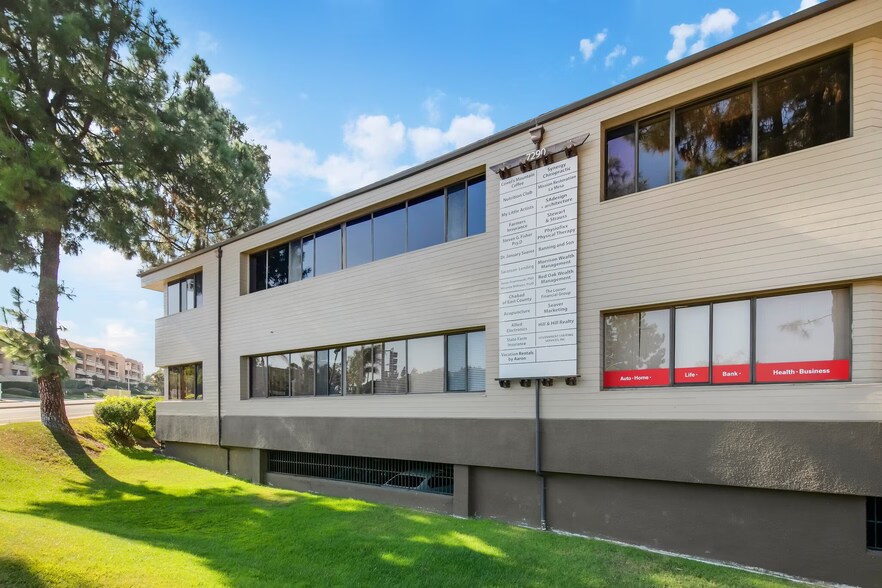 More Photos Of 7290 Navajo Rd, San Diego Medical For Lease