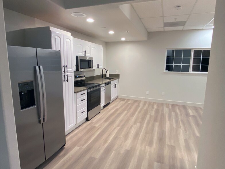 More Photos Of 14369 Keil Rd NE, Aurora Industrial For Sale