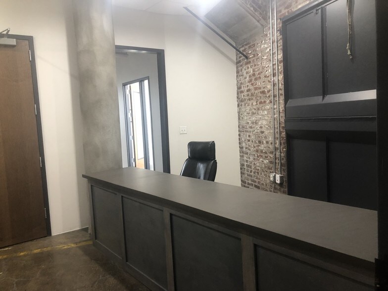 More Photos Of 1700 Church St, Nashville Office For Lease