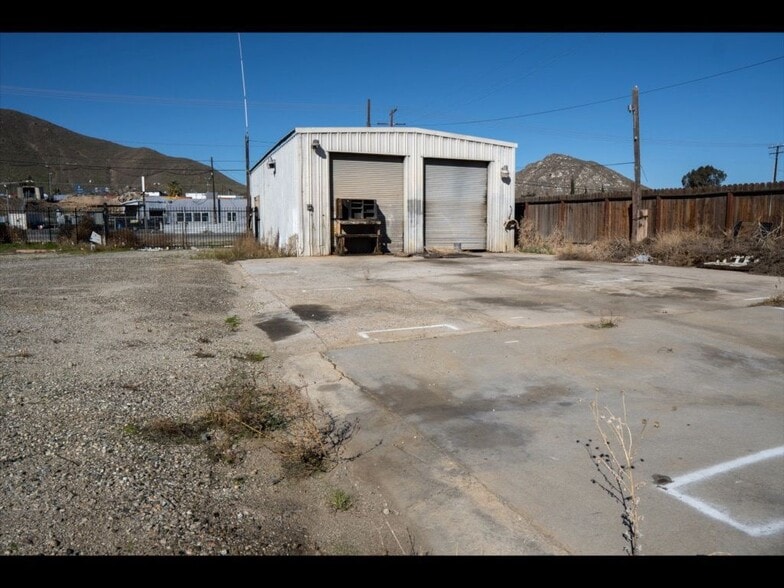More Photos Of 2550 Rubidoux Blvd, Riverside Office For Lease