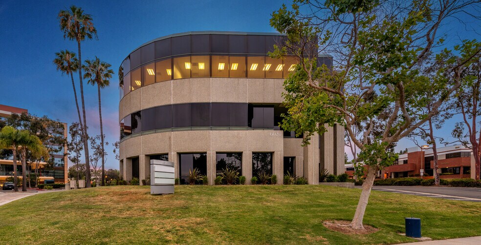More Photos Of 6020 Cornerstone Ct W, San Diego Office For Sale