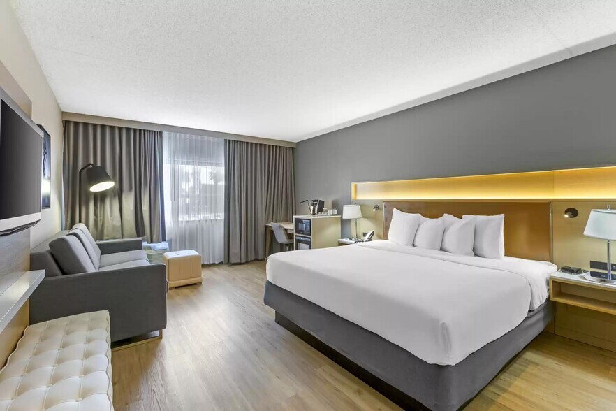 More Photos Of 777 N Pinal Ave, Casa Grande Hotel For Sale