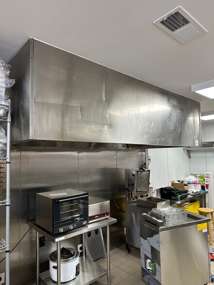 More Photos Of 8931 Us-52, Wadesboro General Retail For Sale