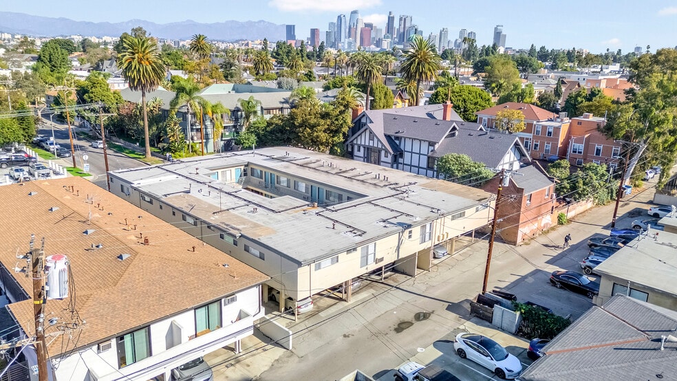 More Photos Of 1232 W 29th St, Los Angeles Apartments For Sale