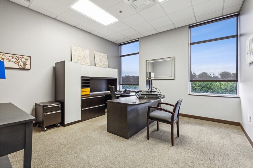 More Photos Of 3915 Mcdermott Rd, Plano Storefront Retail Office For Lease