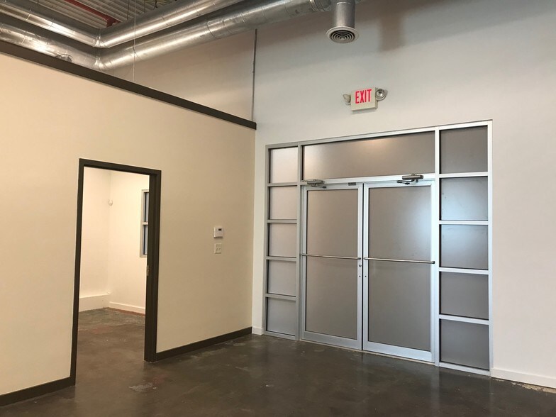 More Photos Of 650 Hamilton Ave SE, Atlanta Unknown For Lease