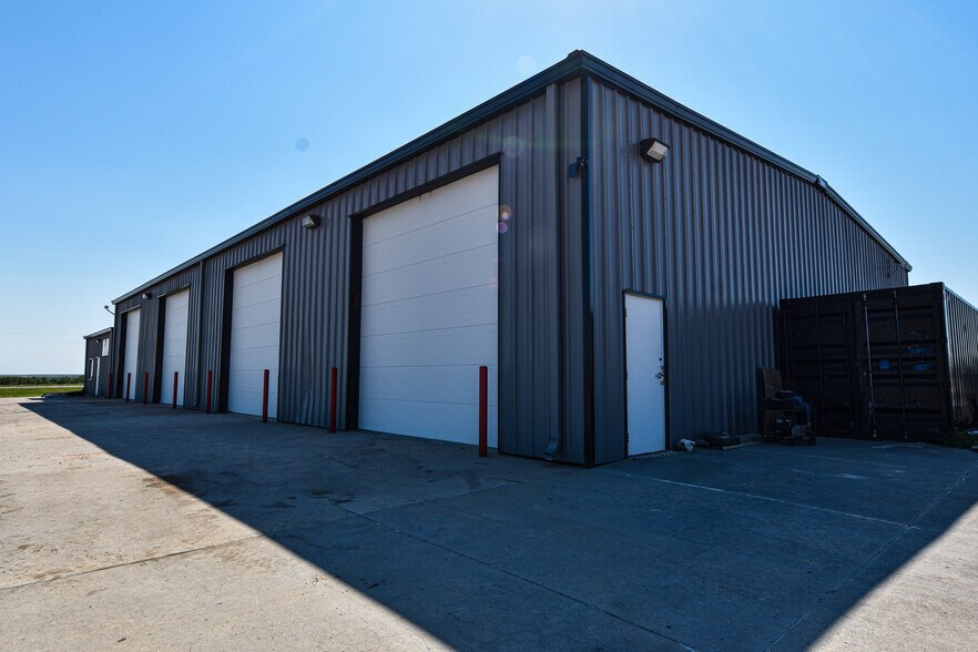 More Photos Of 36154 Enterprise, Trenton Light Manufacturing For Sale